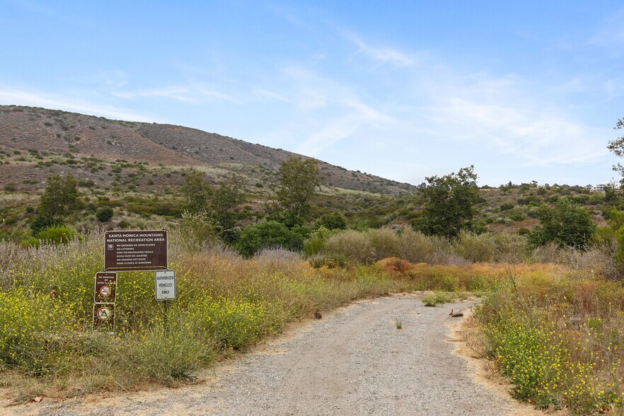 More Photos Of 5737 Bonsall Drive, Malibu Land For Sale