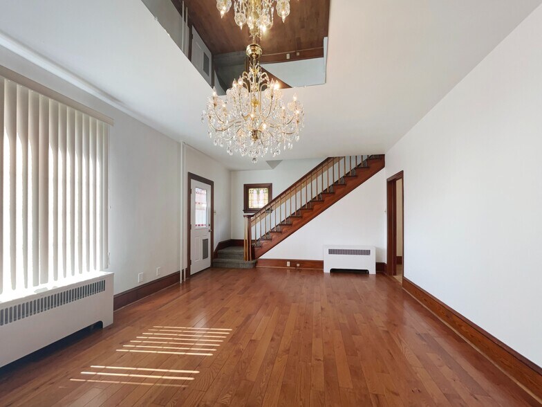 More Photos Of 794 Claremont Ave, Tamaqua General Retail For Sale