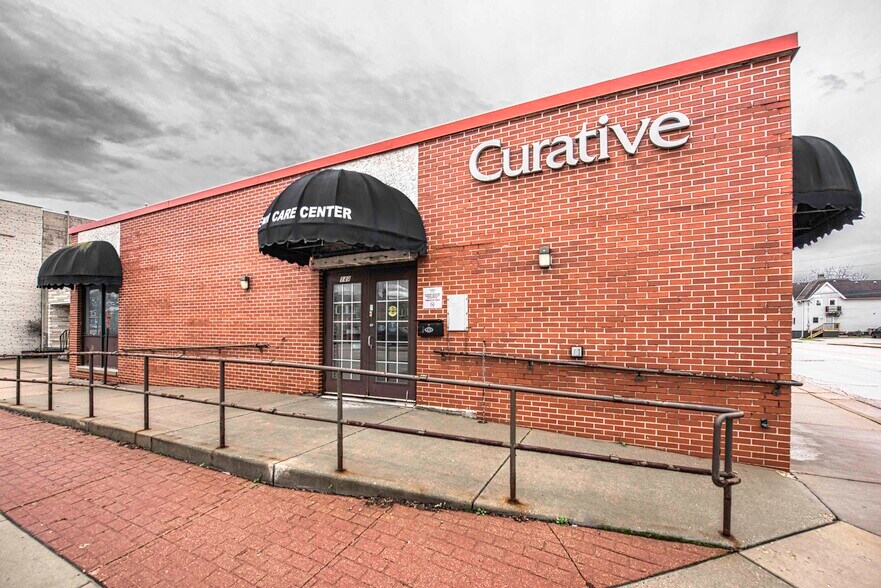 More Photos Of 149 Wisconsin Ave, Waukesha Medical For Sale