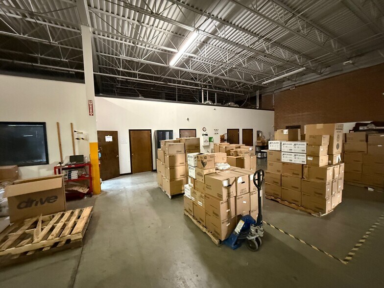 More Photos Of 822-826 22nd Street Pl SE, Hickory Warehouse For Lease