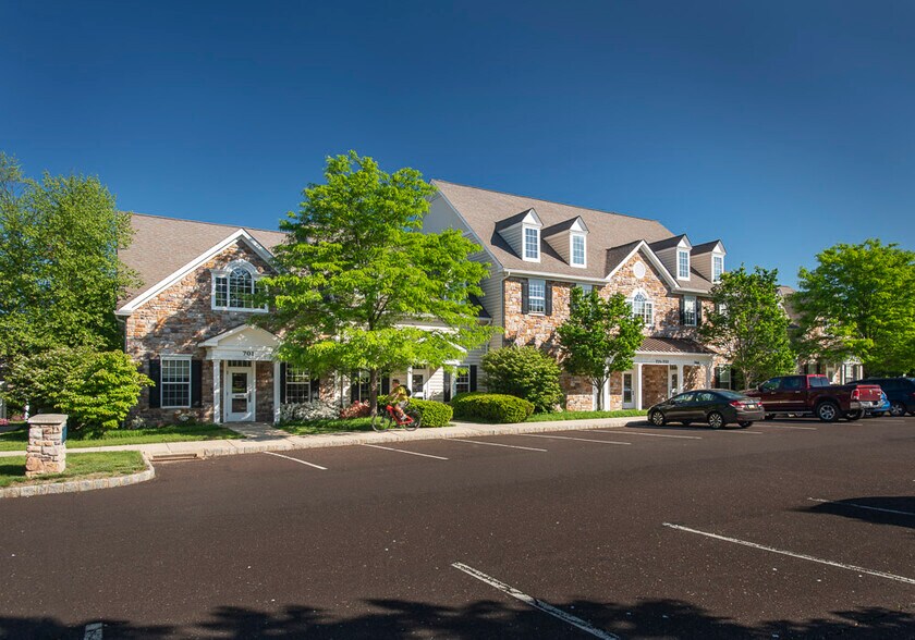 More Photos Of 1000 E Walnut St, Perkasie Office For Lease