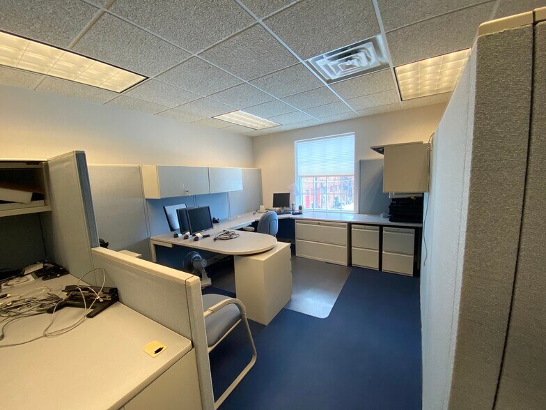 More Photos Of 121 E Fifth St, Storm Lake Office Residential For Lease