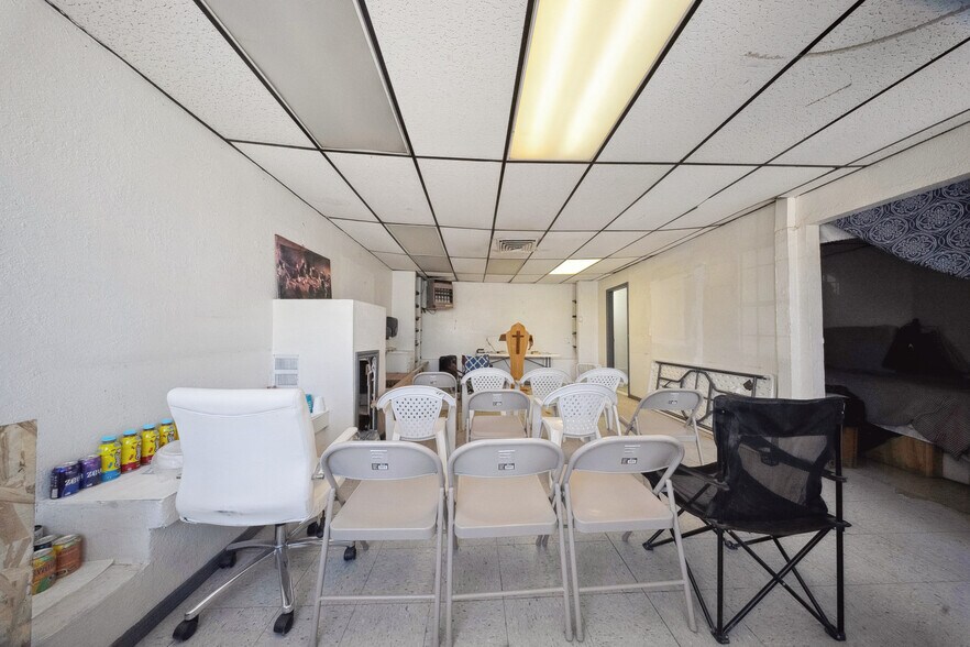 More Photos Of 1018-1020 E San Antonio Ave, El Paso Freestanding For Sale