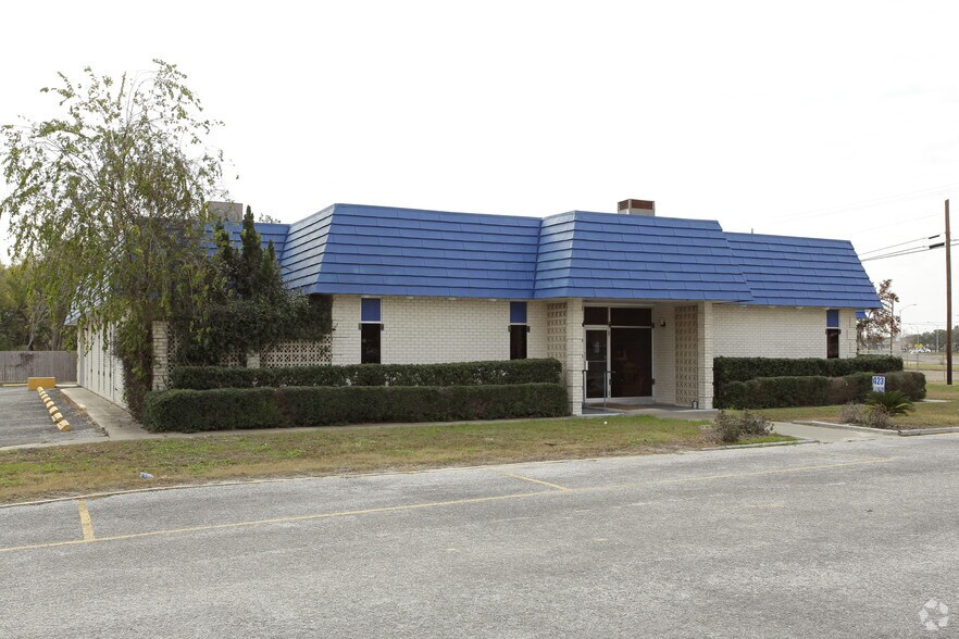 More Photos Of 423 W Cleveland Blvd, Aransas Pass Medical For Sale