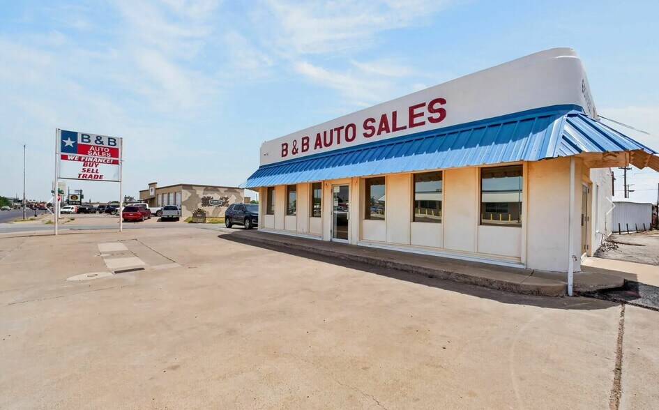 More Photos Of 2601 W Wall St, Midland Auto Dealership For Sale