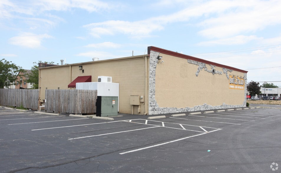 More Photos Of 5599 Hall Rd, Galloway Restaurant For Sale