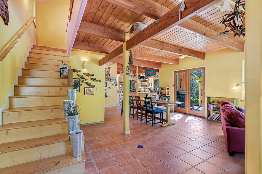 More Photos Of 1673 Woodland Dr, Port Townsend Winery Vineyard For Sale