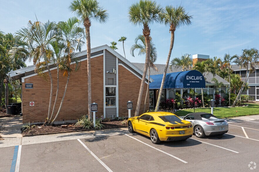 More Photos Of 2148 54th Ave S, Saint Petersburg Apartments For Sale