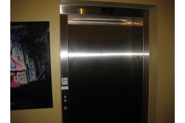 More Photos Of 718 Chestnut St, Philadelphia Storefront Retail Office For Sale