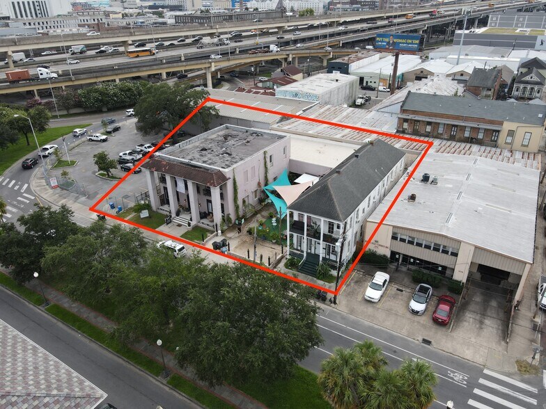 More Photos Of 1152 Camp St, New Orleans Office For Sale