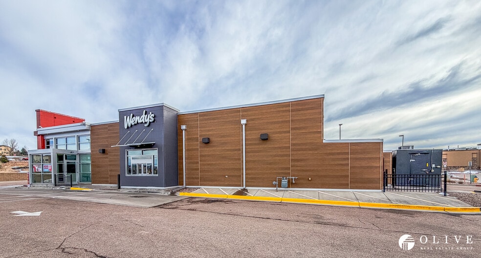 More Photos Of 13481 Bass Pro Dr, Colorado Springs Freestanding For Lease