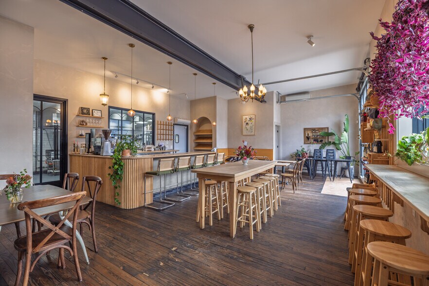 More Photos Of 244 Short Coxe Ave, Asheville General Retail For Lease