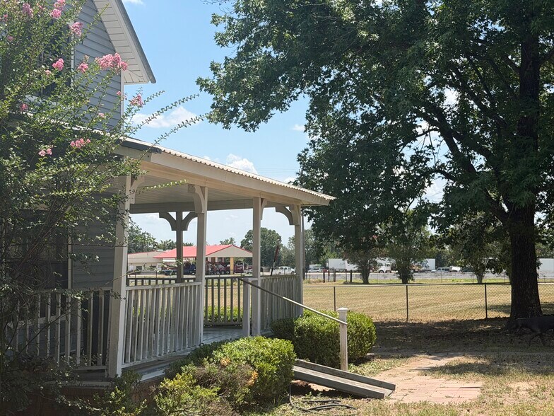 More Photos Of 19780 Interstate 20 N Access Rd, Wills Point Flex For Sale