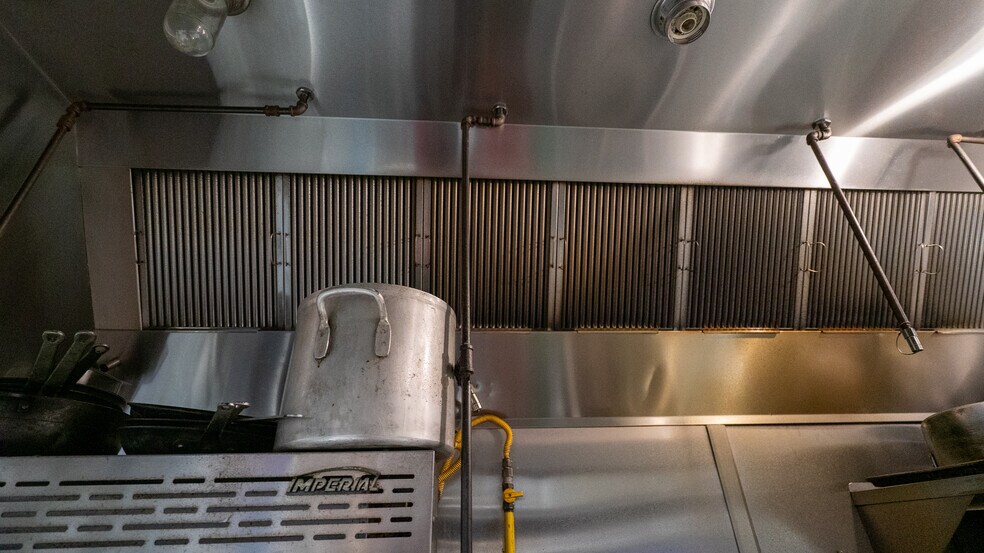 More Photos Of 201-205 NE 31st St, Oakland Park Restaurant For Lease