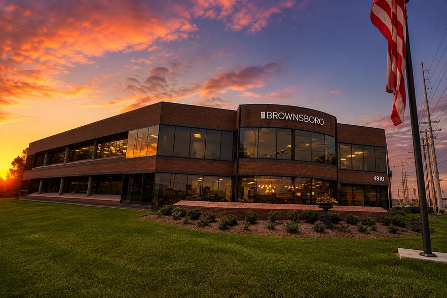 More Photos Of 4910 Brownsboro Rd, Louisville Office For Lease