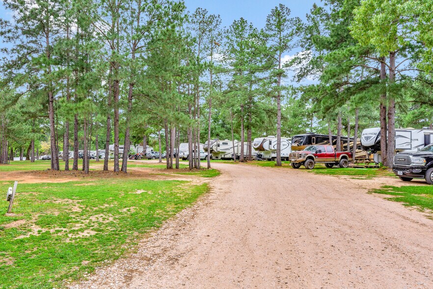 More Photos Of 16789 Butera Rd, Magnolia Trailer Camper Park For Sale