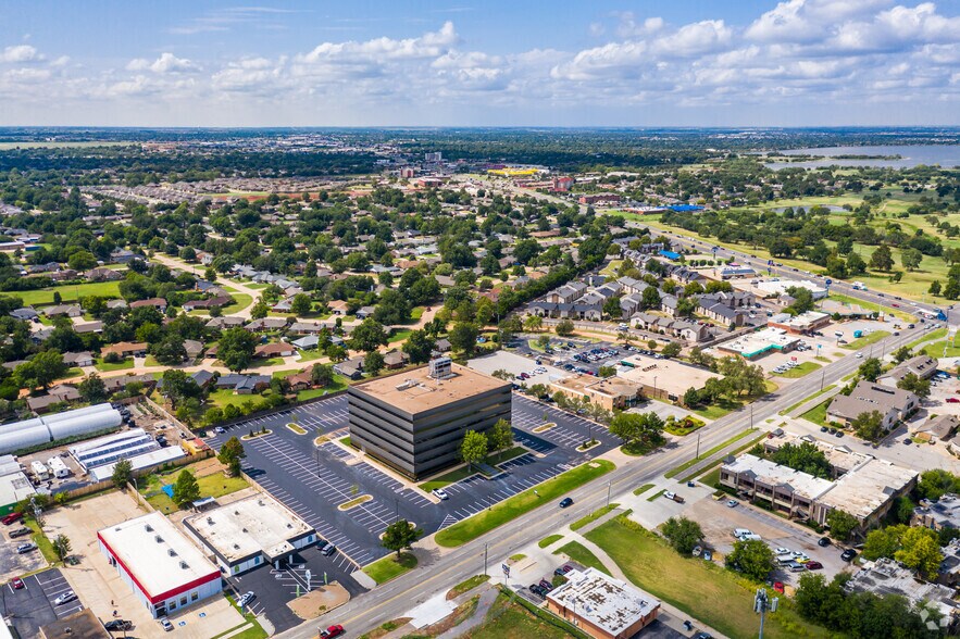 6525 N Meridian Ave, Oklahoma City, OK 73116 Medical Office For Lease