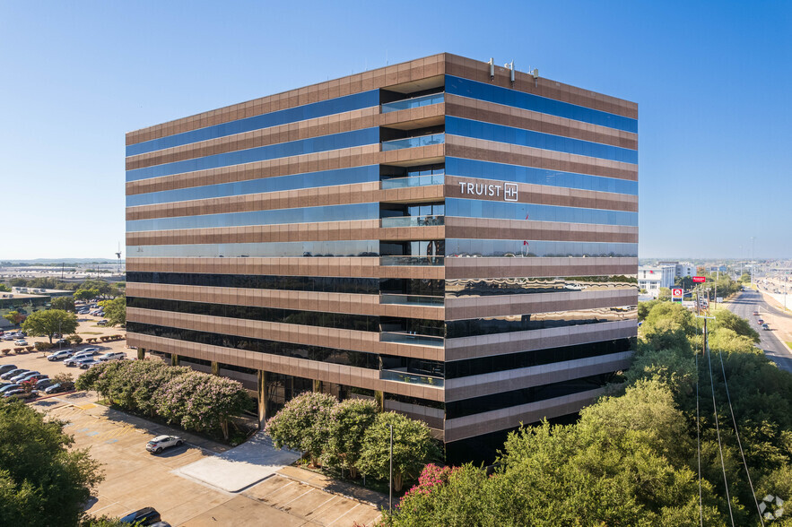 Primary Photo Of 1701 Directors Blvd, Austin Office For Lease