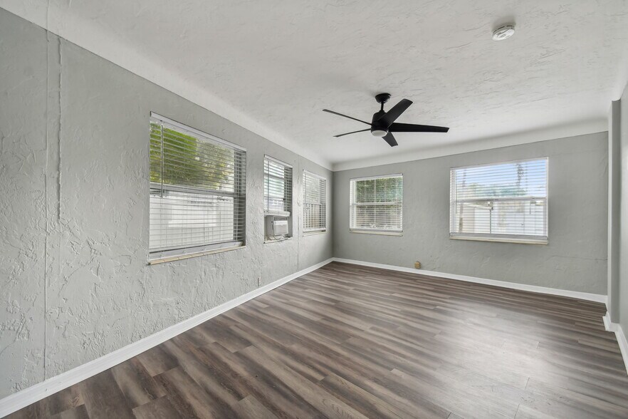 More Photos Of 779 9th Ave N, Saint Petersburg Apartments For Sale
