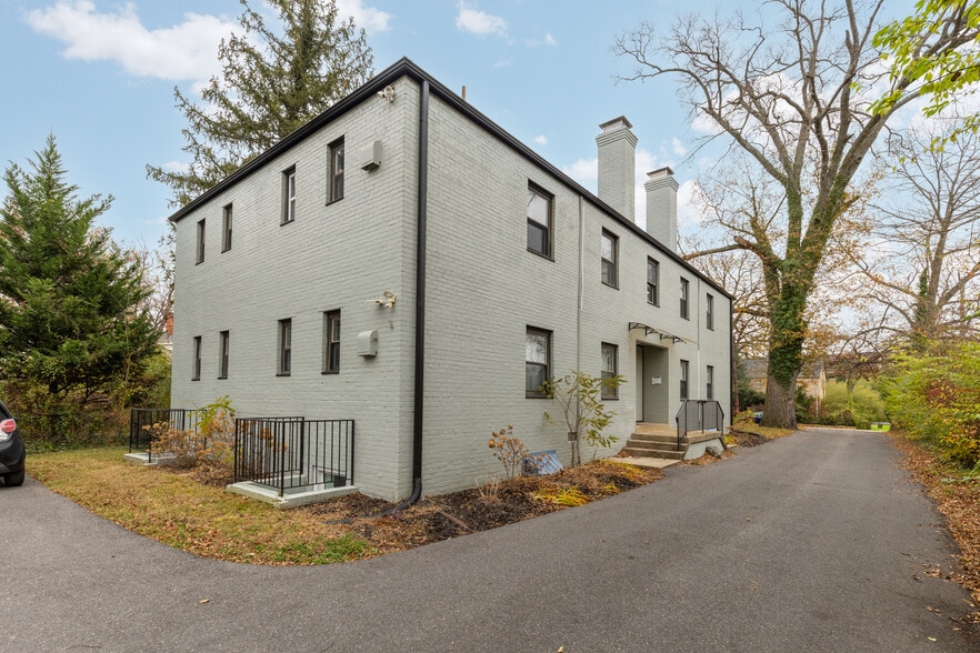 More Photos Of 7404 Columbia Ave, College Park Apartments For Sale