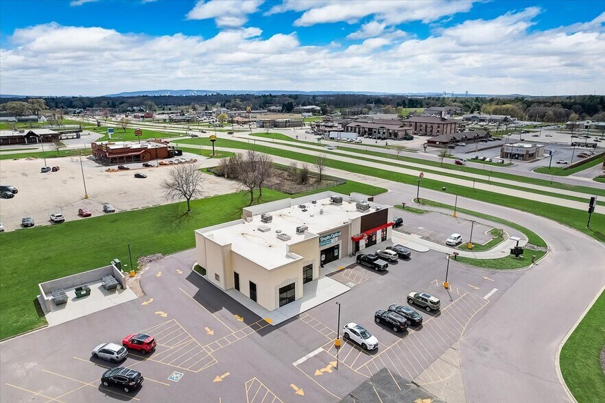 More Photos Of 2921 New Pinery Rd, Portage Fast Food For Lease