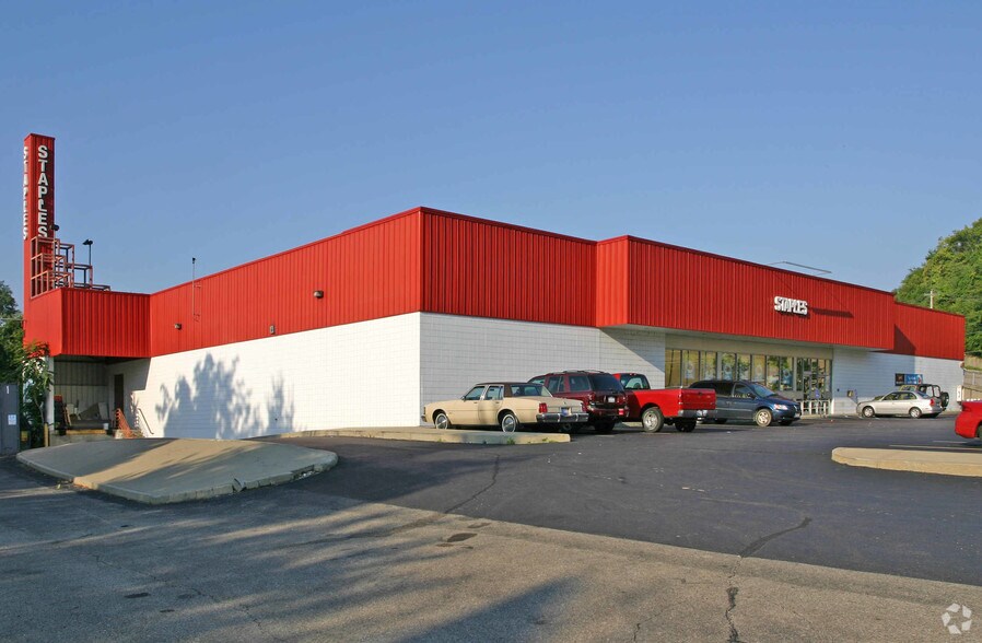 More Photos Of 1400 Reading Rd, Cincinnati Freestanding For Sale