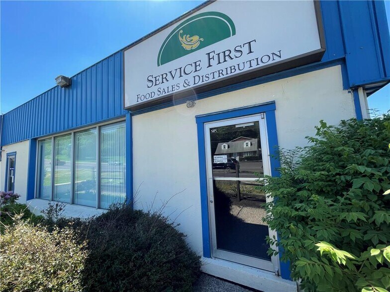 More Photos Of 344 S 3rd St, Coopersburg Medical For Sale