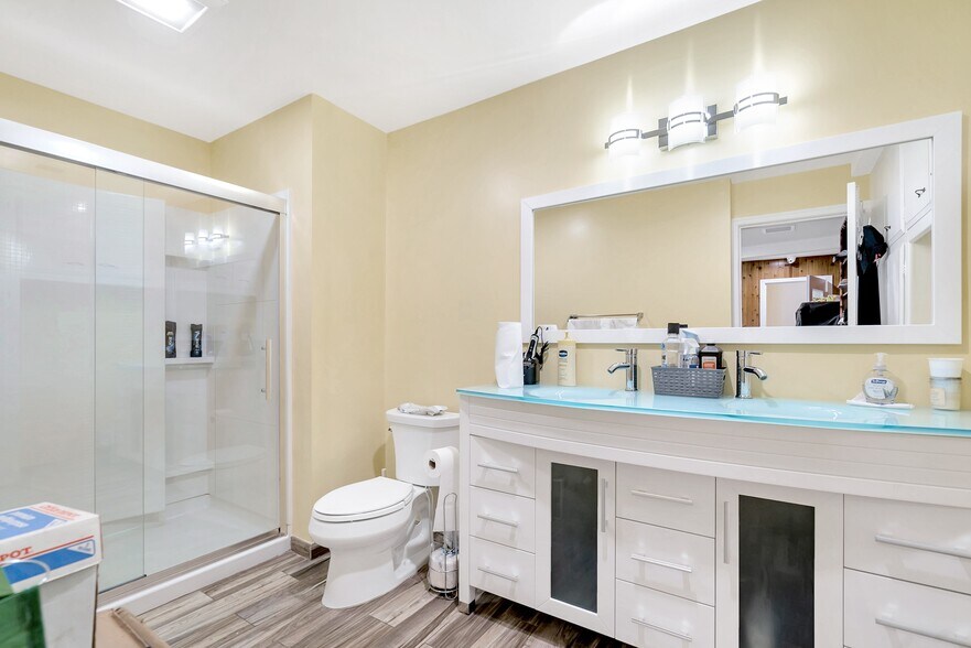 More Photos Of 10404 Foothill Blvd, Sylmar Land For Sale