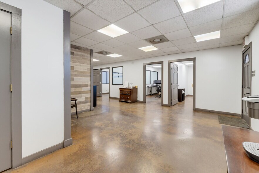 More Photos Of 20300 FM 963, Lampasas Manufacturing For Sale