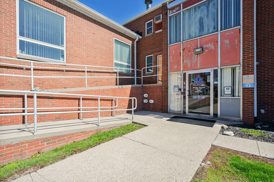 More Photos Of 618 S Main St, Kokomo Specialty For Sale