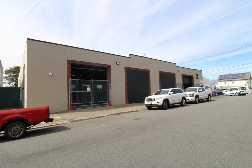 Primary Photo Of 156 E 15th St, Paterson Warehouse For Sale