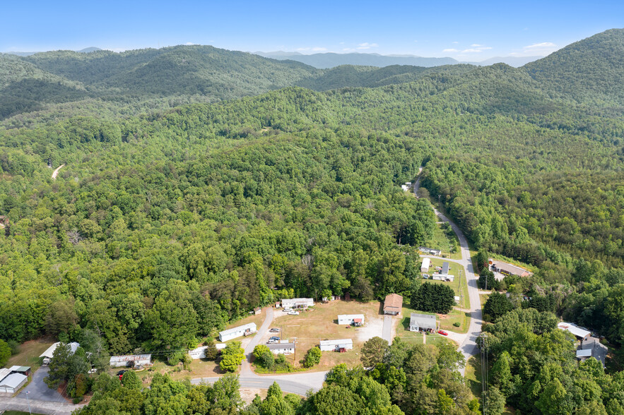 Primary Photo Of 2333 Howard Arnett Rd, Lenoir Manufactured Housing Mobile Home Park For Sale