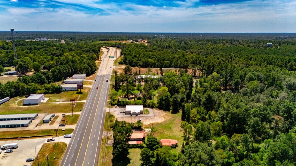 More Photos Of 2715 US Highway 69 N, Lufkin Bar For Sale