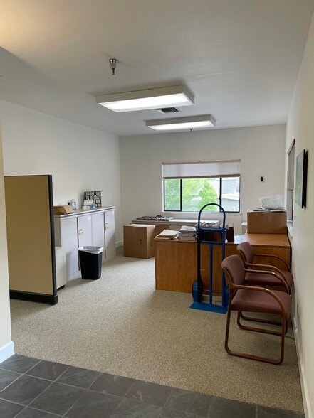 More Photos Of 414 W Napa St, Sonoma Office For Lease