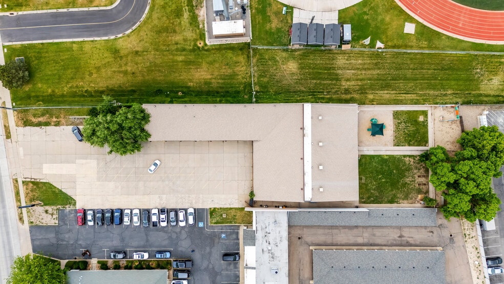 More Photos Of 2182 N Hill Field Rd, Layton Storefront Retail Office For Lease