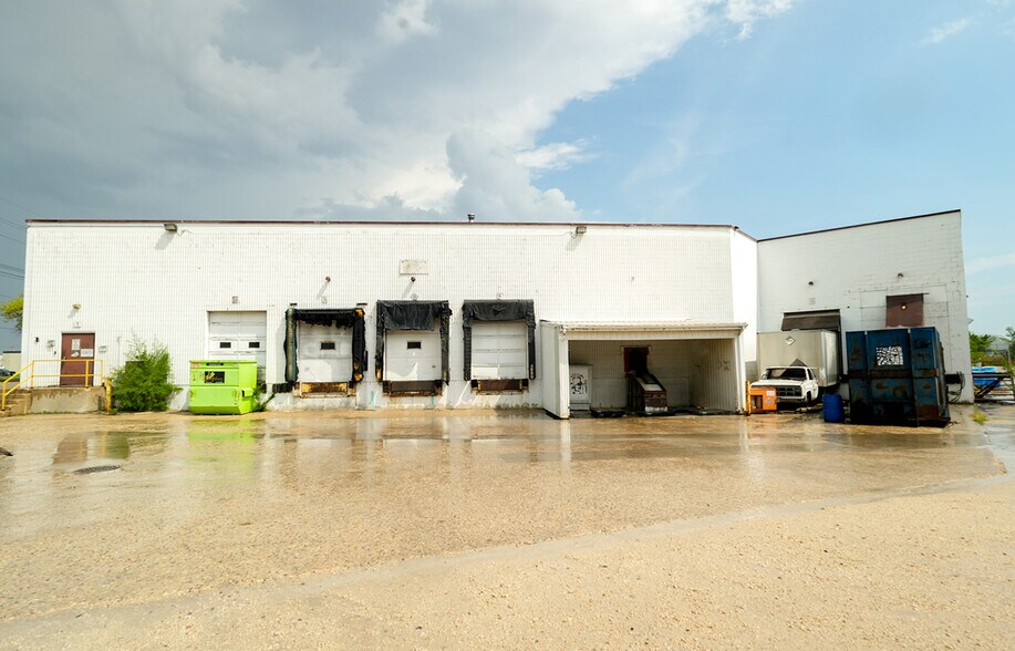 More Photos Of 1700 Church Av, Winnipeg Warehouse For Lease