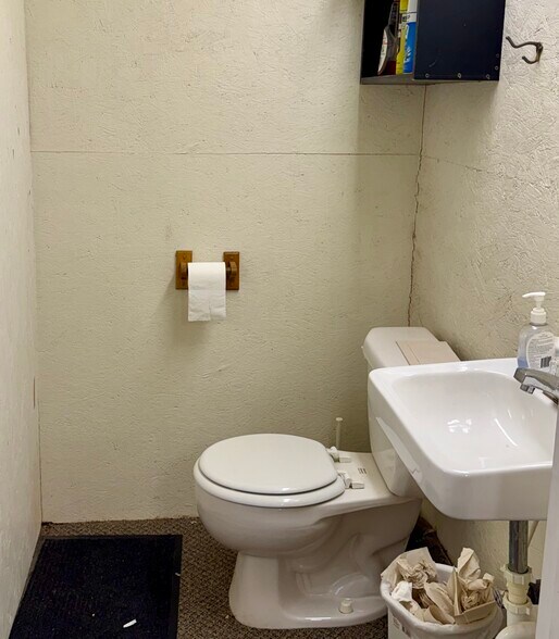 More Photos Of 820 S ave, Post Religious Facility For Sale