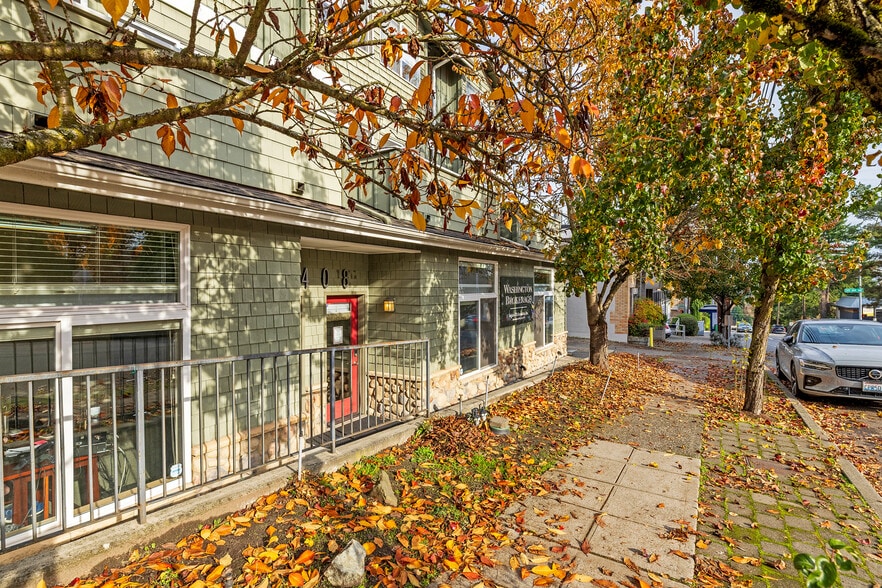More Photos Of 3408 NE 65th St, Seattle Office Residential For Sale