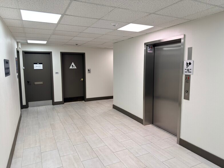 More Photos Of 674 County Square Dr, Ventura Office For Sale