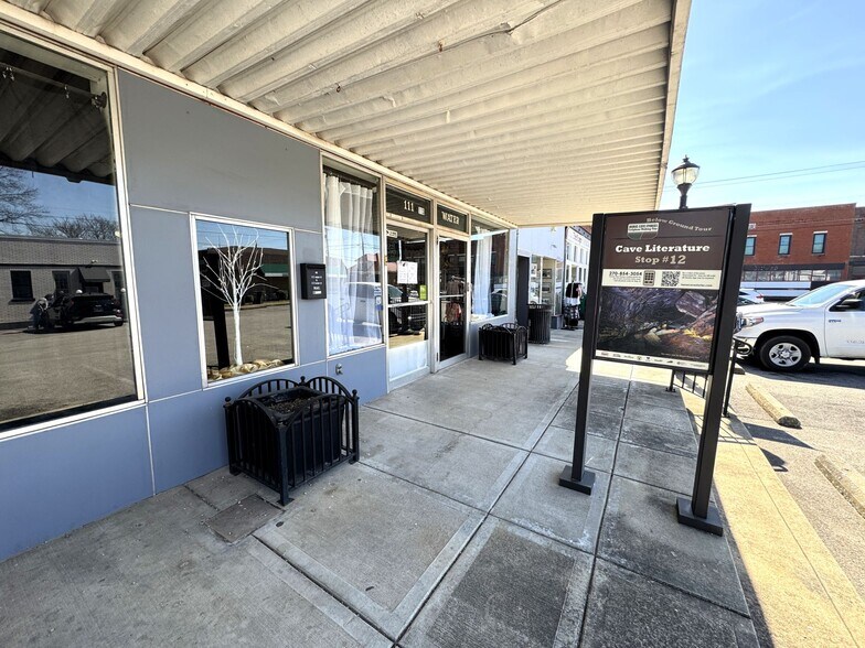 More Photos Of 111 Water St, Horse Cave Storefront For Sale