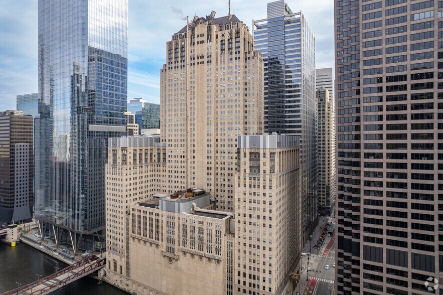 More Photos Of 20 N Wacker Dr, Chicago Office For Lease