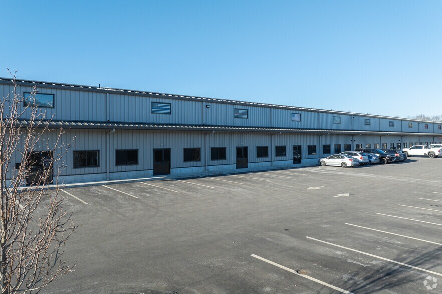 More Photos Of 1 Royson Dr, Kingston Warehouse For Lease