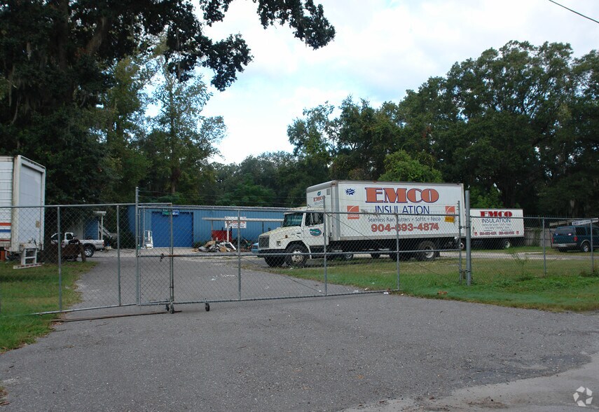 More Photos Of 404 Beverly Ln, Jacksonville Service For Lease