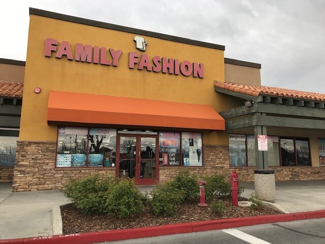 More Photos Of 1060 E Avenue J, Lancaster General Retail For Lease