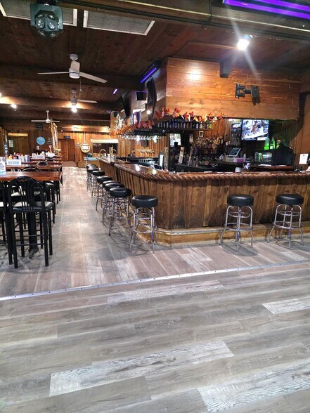 More Photos Of 2405 US-441 Hwy, Okeechobee Restaurant For Sale