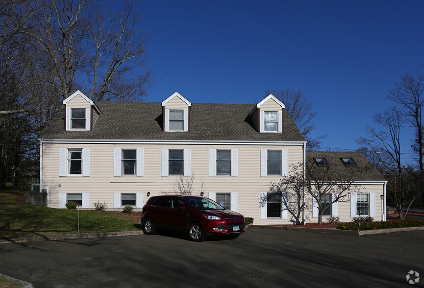 More Photos Of 558 Maple Ave, Cheshire Office For Sale