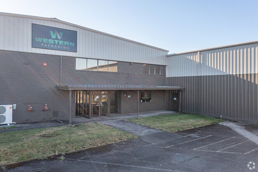More Photos Of 3613-3615 Pacific Blvd SW, Albany Warehouse For Sale