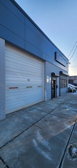 More Photos Of 720 E Saint Georges Ave, Linden Warehouse For Sale