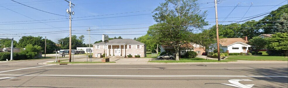 More Photos Of 2050 S Arlington Rd, Akron Office For Sale