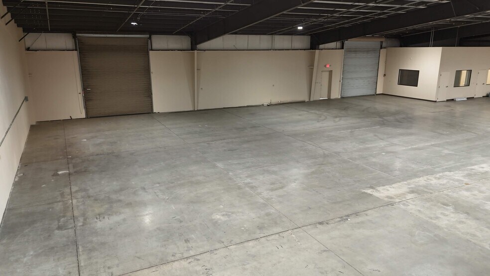 More Photos Of 617 Winmoore Way, Modesto Warehouse For Lease